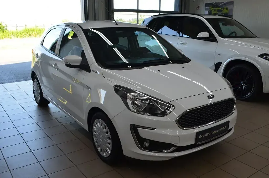 Gebraucht Ford Ka Plus Trend 71 PS (52 kW) 2019 Weiß Kleinwagen