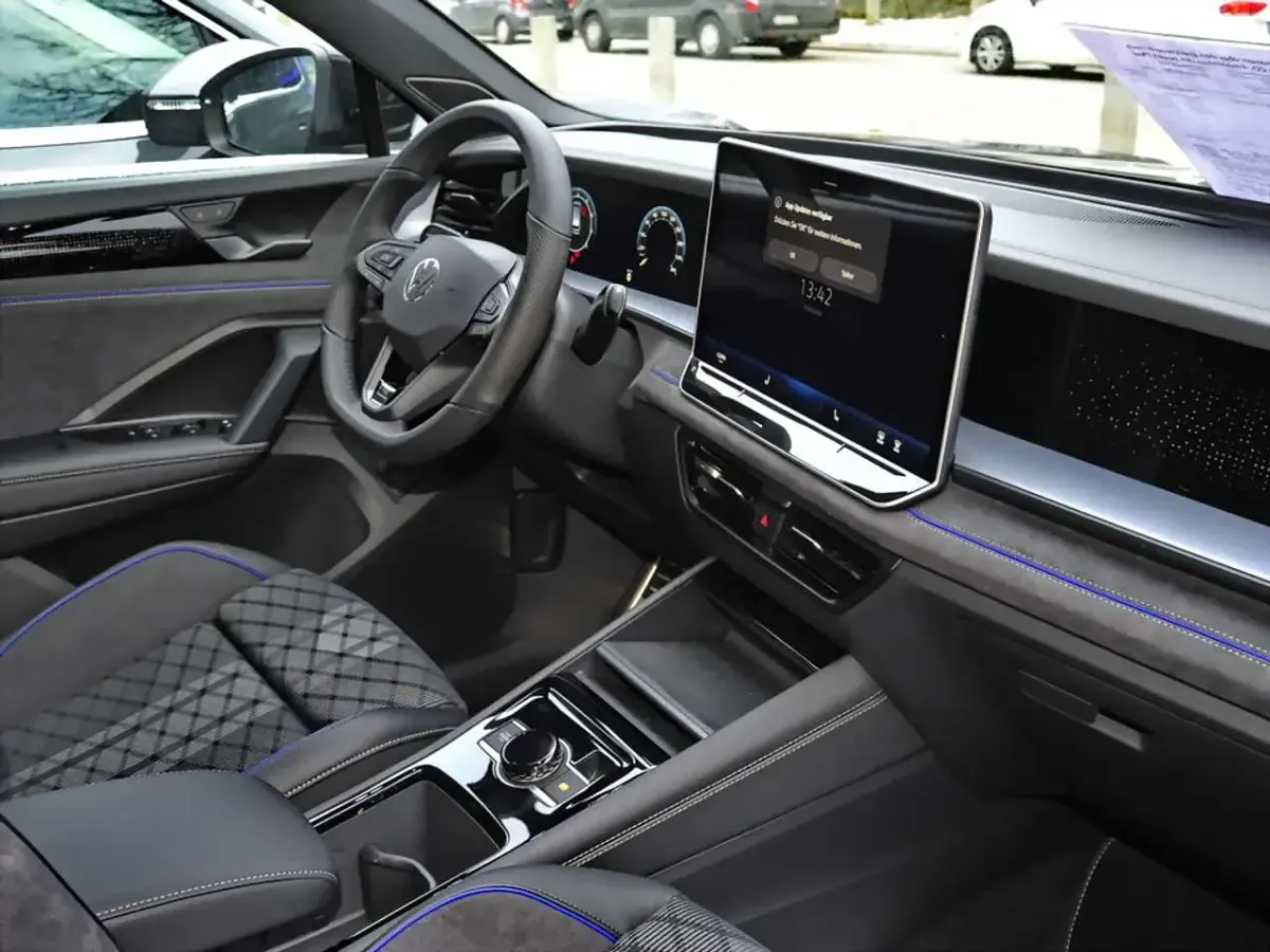 Ny VW Tayron Design 204 HK (150 kW) 2026 Sort SUV