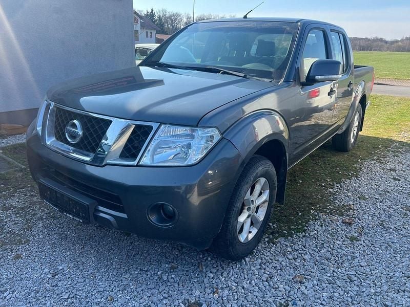Gebraucht Nissan Navara SE 190 PS (139 kW) 2012 Blau Pickup