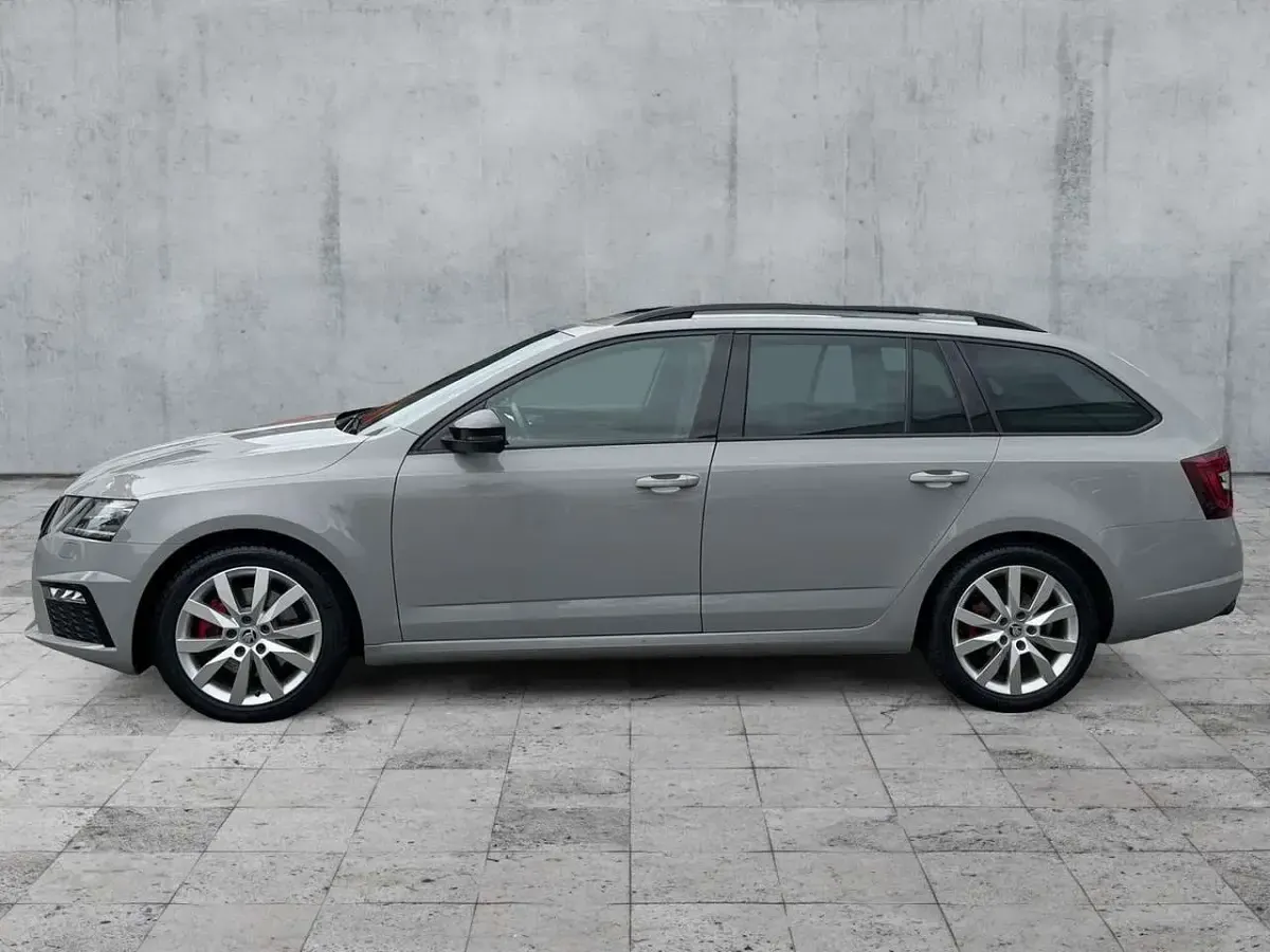 Gebraucht Skoda Octavia RS 184 PS (135 kW) 2020 Stahlgrau Kombi