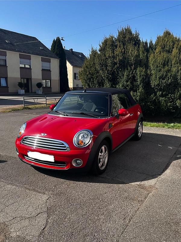 Gebraucht Mini Cooper Cabriolet 122 PS (89 kW) 2010 Rot Cabrio