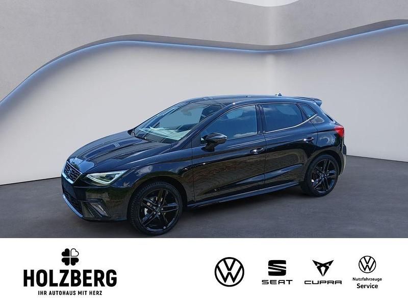 Midnight schwarz metallic Gebraucht 2025 Seat Ibiza Black Edition Limousine | 25.975 € (Teuer) - Bild 1/4