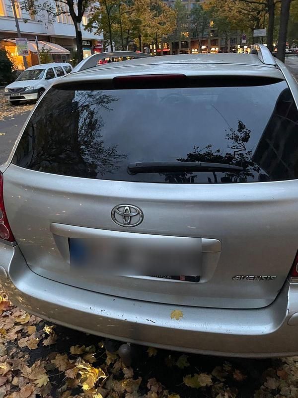 Gebraucht Toyota Avensis Sol 147 PS (108 kW) 2009 Kombi