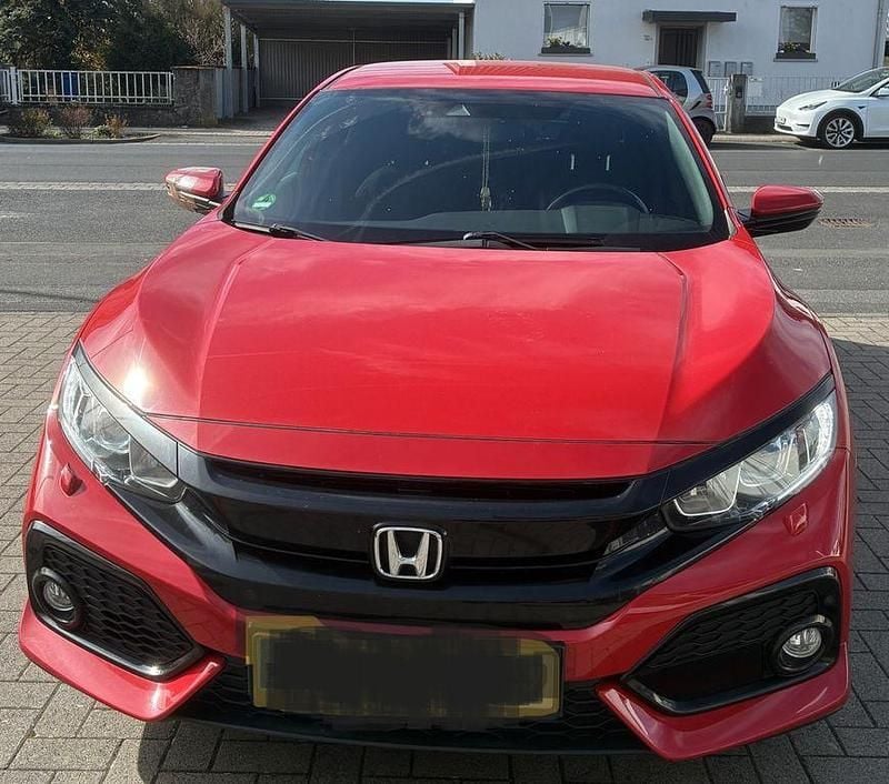 Gebraucht Honda Civic Elegance 129 PS (94 kW) 2017 Rot Limousine
