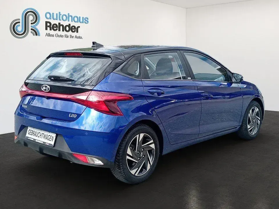 Gebraucht Hyundai i20 Intro Edition 101 PS (74 kW) 2021 Blau Kleinwagen