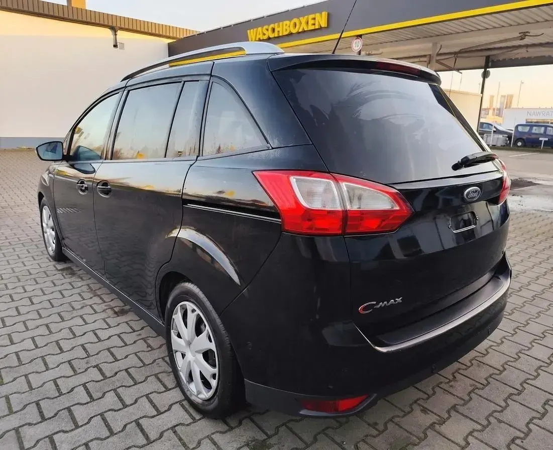 Gebraucht Ford Grand C-Max 125 PS (91 kW) 2016 Braun Van / Kleinbus