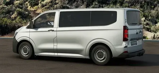 Neu VW T7 110 PS (80 kW) 2026 Light grey metallic Van