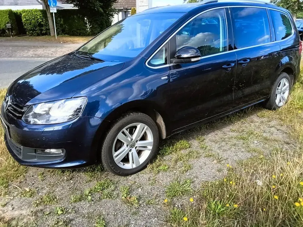 Gebraucht VW Sharan Match 140 PS (102 kW) 2013 Blau Van / Kleinbus