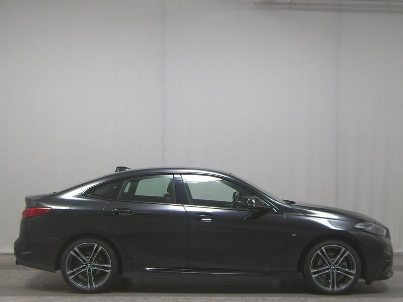 Schwarz Gebraucht 2022 BMW 218 M Sport Coupé | 20.980 € (Guter Preis) - Bild 1/4