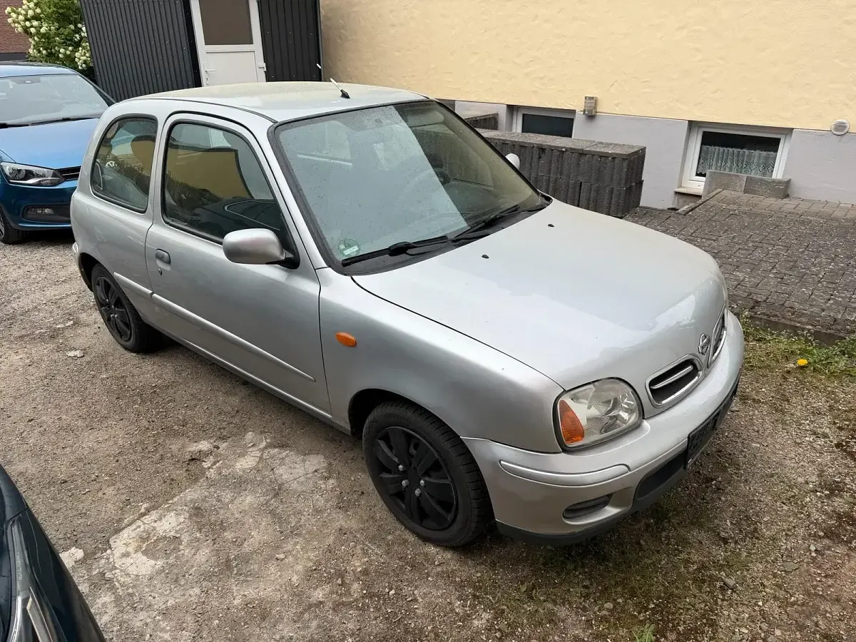 Usata Nissan Micra 82 CV (60 kW) 2002 Argento Utilitaria