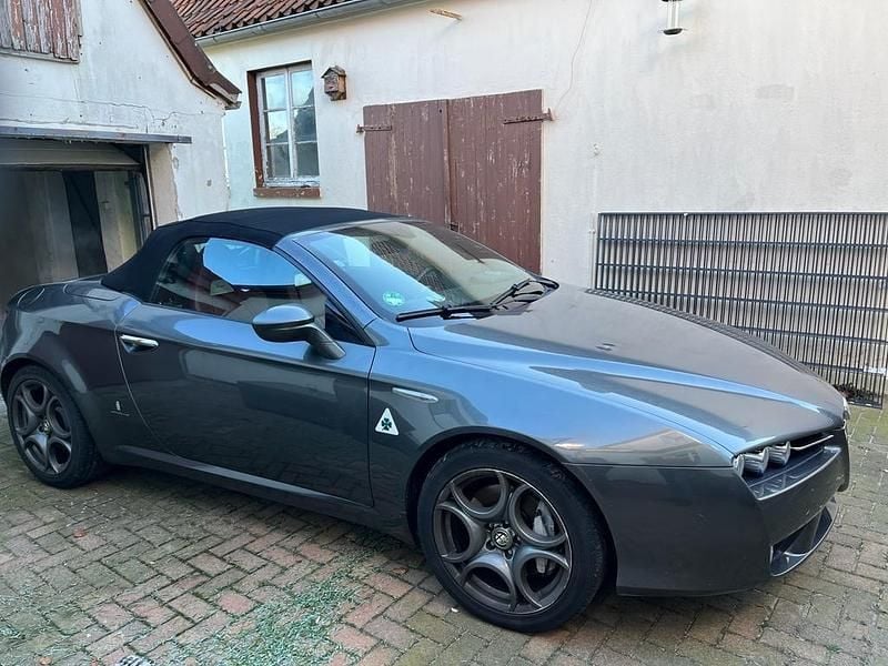 Silber Gebraucht 2009 Alfa Romeo Spider Cabrio | 13.000 € (Guter Preis) - Bild 1/3