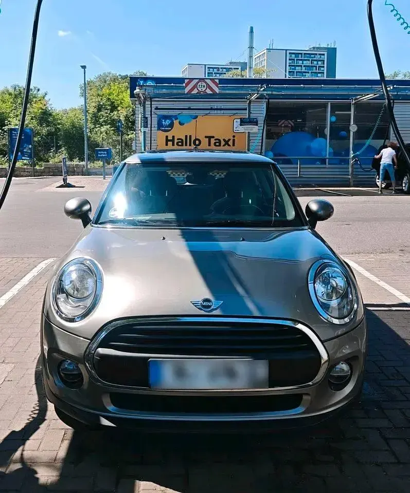 Gebraucht Mini One D 95 PS (69 kW) 2018 Grau Kleinwagen