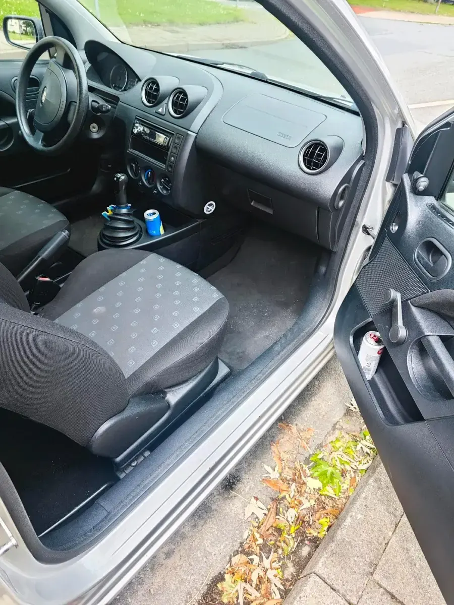 Gebraucht Ford Fiesta 60 PS (44 kW) 2004 Silber Kleinwagen