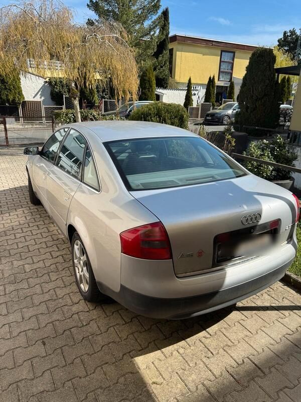 Silber Gebraucht 2000 Audi A6 Limousine | 950 € - Bild 1/4