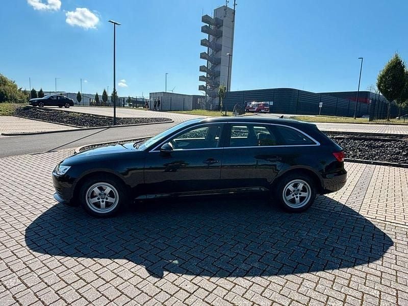 Gebraucht Audi A4 170 PS (125 kW) 2018 Schwarz Kombi