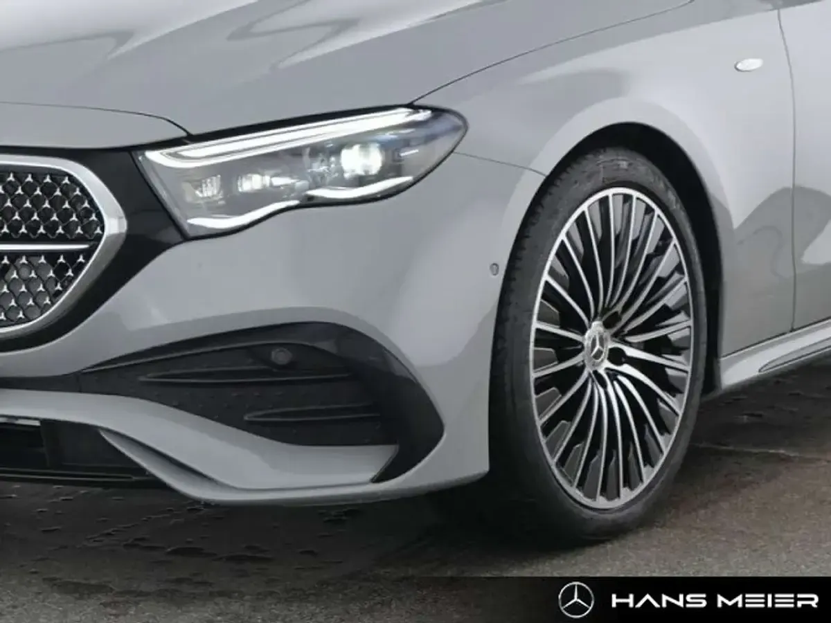 Gebraucht Mercedes E300 AMG 313 PS (230 kW) 2025 Manufaktur lack manufaktur alp Kombi