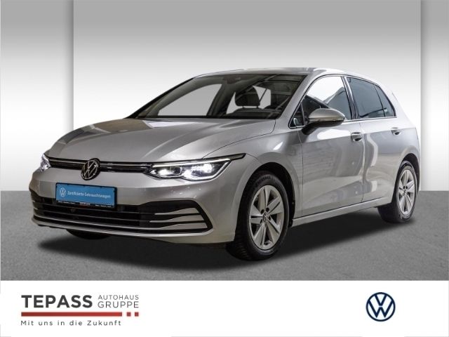 Grau Gebraucht 2022 VW Golf VIII Life Limousine | 22.480 € (Fairer Preis) - Bild 1/4