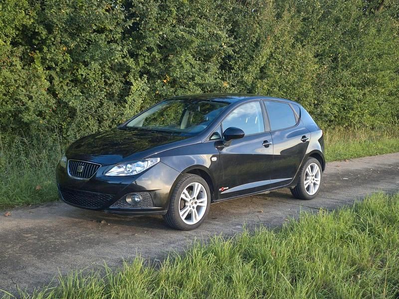 Schwarz Gebraucht 2011 Seat Ibiza ST Copa Kombi | 4.999 € (Etwas zu teuer) - Bild 1/4