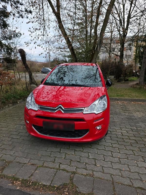 Gebraucht Citroën C3 SELECTION 68 PS (50 kW) 2016 Rot Kombi