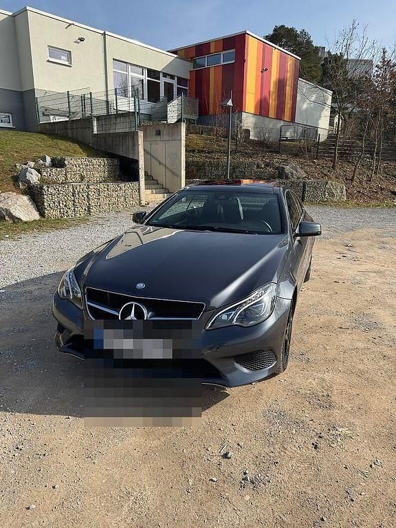 Gebraucht Mercedes E200 184 PS (135 kW) 2013 Grau Coupé