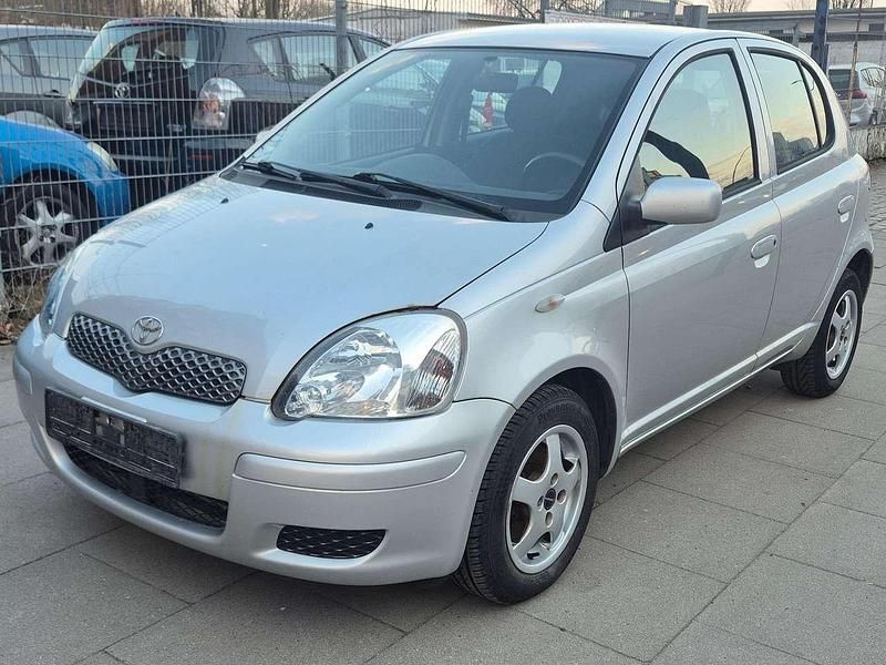 Gebraucht Toyota Yaris Sol 65 PS (47 kW) 2005 Silver mica metallic Kleinwagen