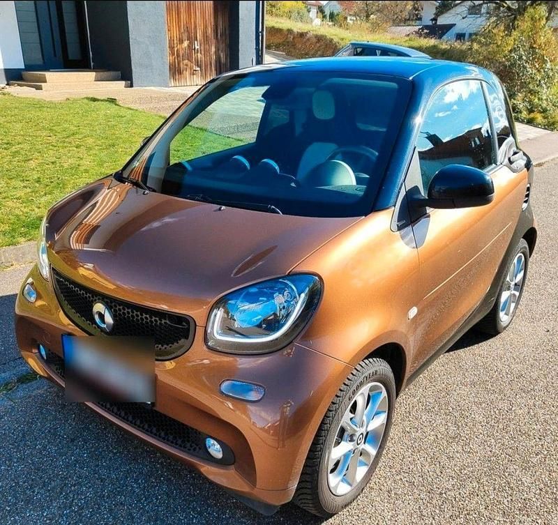 Braun Gebraucht 2015 Smart ForTwo Coupé Passion Cabrio | 8.000 € (Teuer) - Bild 1/4
