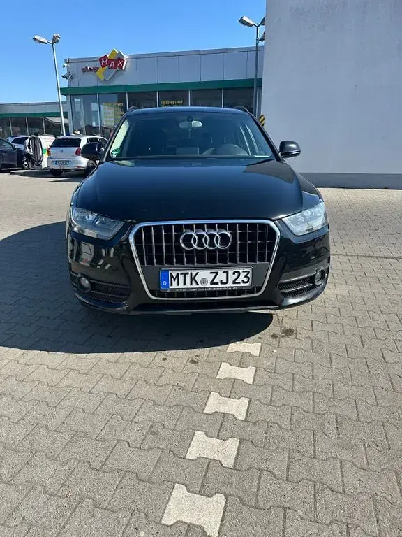 Gebraucht Audi Q3 140 PS (102 kW) 2012 Schwarz SUV