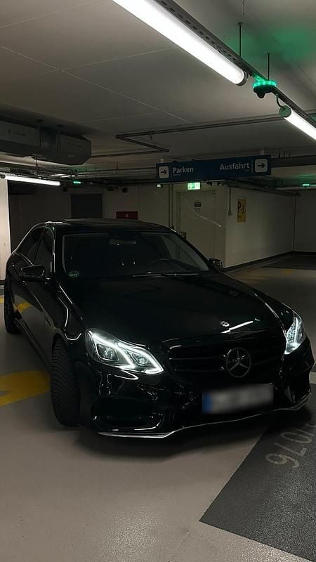 Gebraucht Mercedes E500 408 PS (300 kW) 2014 Limousine