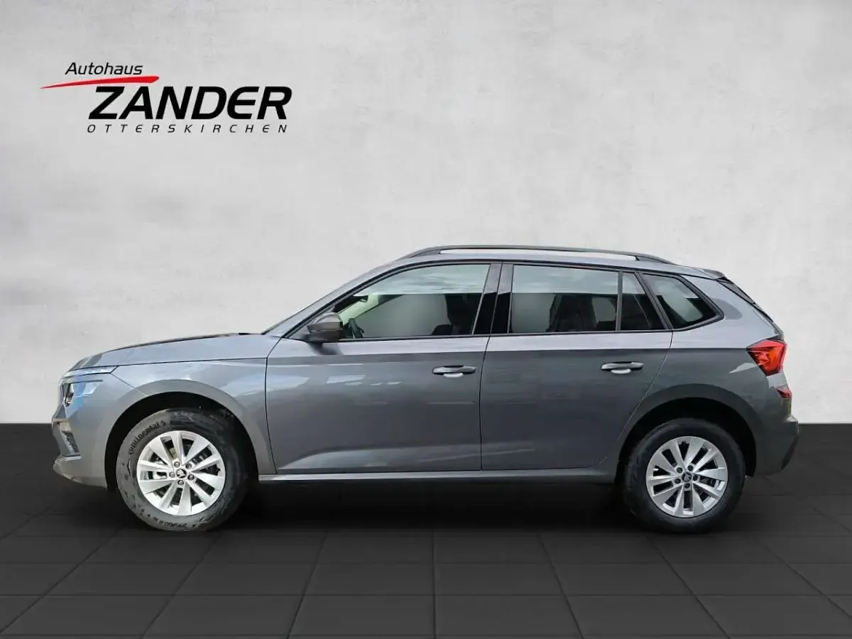 Neu Skoda Kamiq Drive 116 PS (85 kW) 2026 Graphitegrau SUV