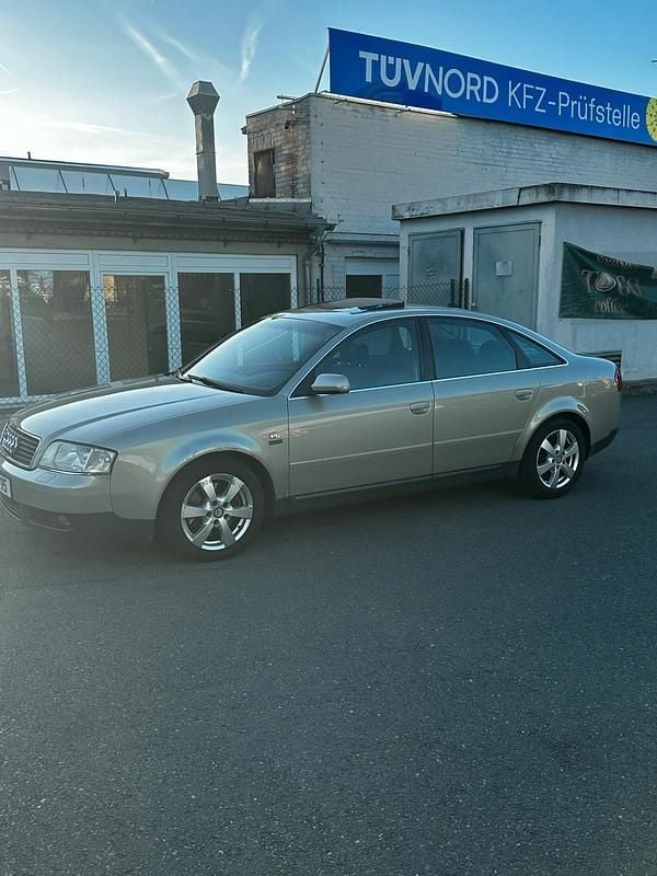 Second-hand Audi A6 155 CP (114 kW) 2002 Auriu Berlinǎ