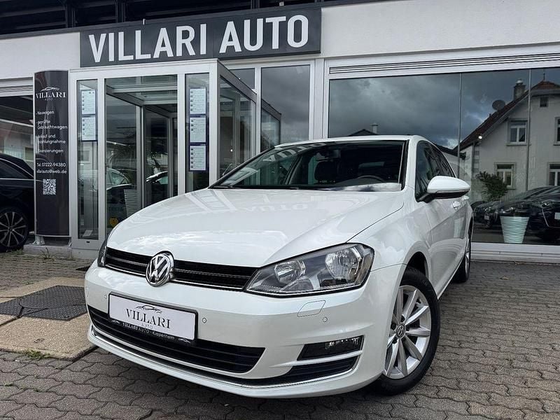 Weiß Gebraucht 2016 VW Golf VII Allstar Limousine | 13.490 € (Guter Preis) - Bild 1/4