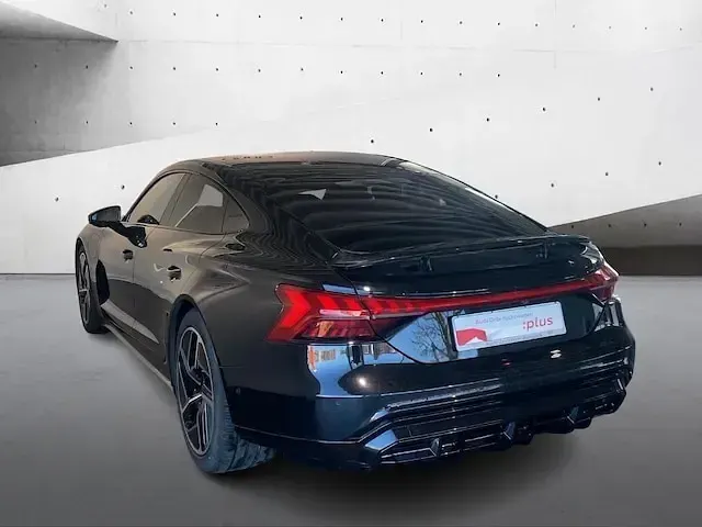 Gebraucht Audi e-tron GT quattro Ambiente 350 kW (476 PS) 2022 Mythosschwarz metallic Limousine