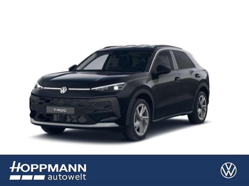 Schwarz (grenadillschwarz metallic) Neu 2025 VW T-Roc Life SUV | 36.740 € (Etwas zu teuer) - Bild 1/3