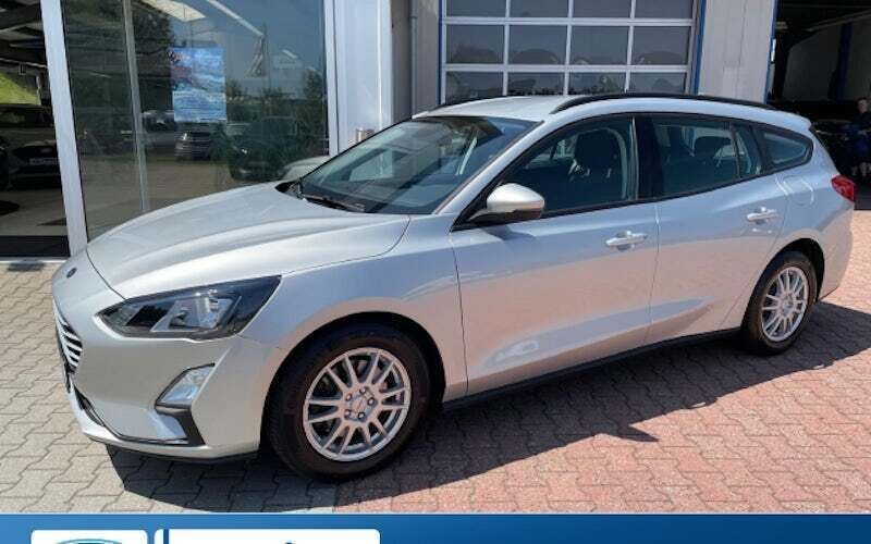 Polarsilber metallic (silber) Gebraucht 2019 Ford Focus Trend Kombi | 12.650 € (Fairer Preis) - Bild 1/4