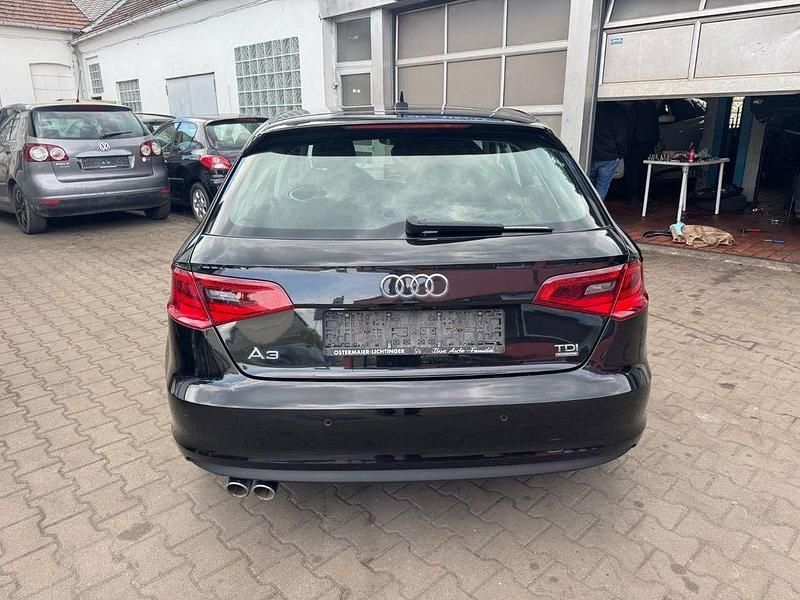 Second-hand Audi A3 Ambition 184 CP (135 kW) 2015 Negru Berlinǎ