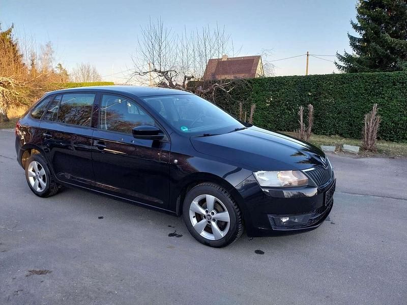 Gebraucht Skoda Rapid 86 PS (63 kW) 2014 Schwarzmagic perleffekt Kleinwagen