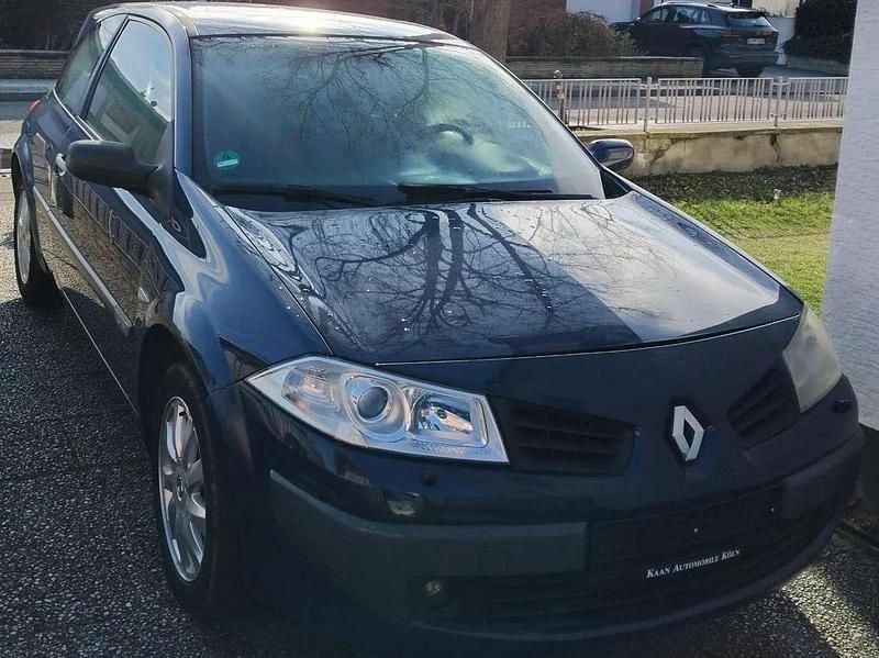 Blue roy Gebraucht 2006 Renault Mégane II Dynamique Kleinwagen | 1.200 € (Superpreis) - Bild 1/4