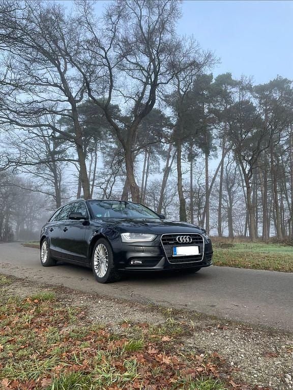 Gebraucht Audi A4 Ambition 177 PS (130 kW) 2014 Schwarz Kombi