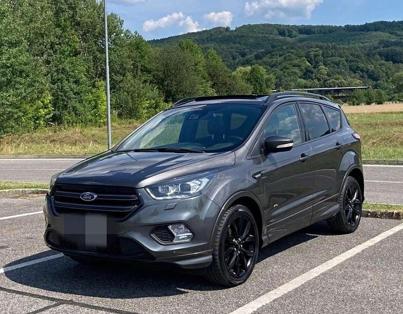 Gebraucht Ford Kuga ST-Line 179 PS (131 kW) 2018 Grau SUV
