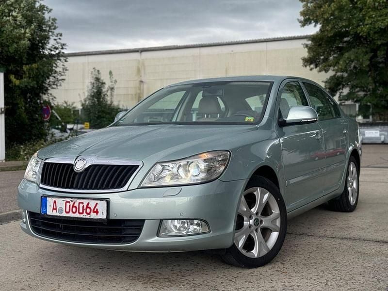 Grün Gebraucht 2009 Skoda Octavia Elegance Limousine | 2.999 € (Etwas zu teuer) - Bild 1/4