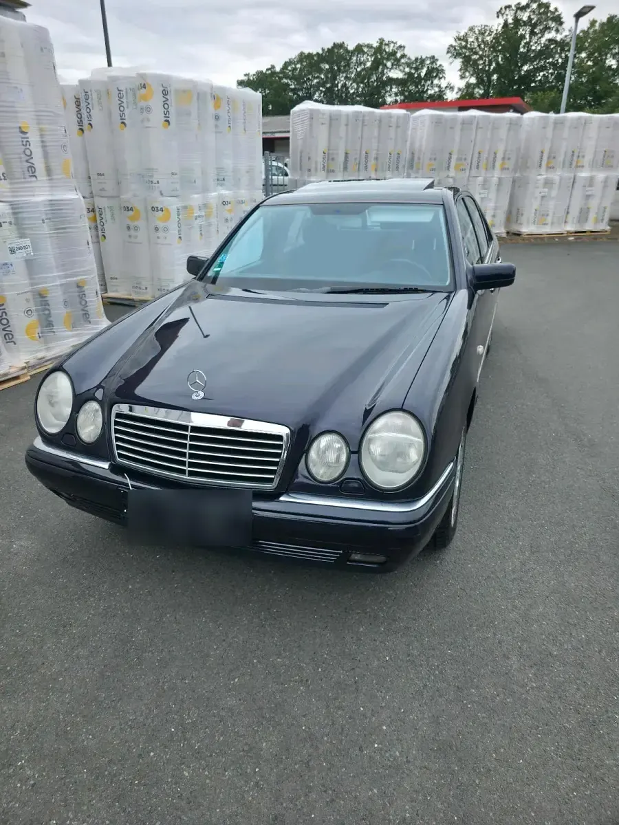 Gebraucht Mercedes E280 Avantgarde 204 PS (150 kW) 1998 Limousine