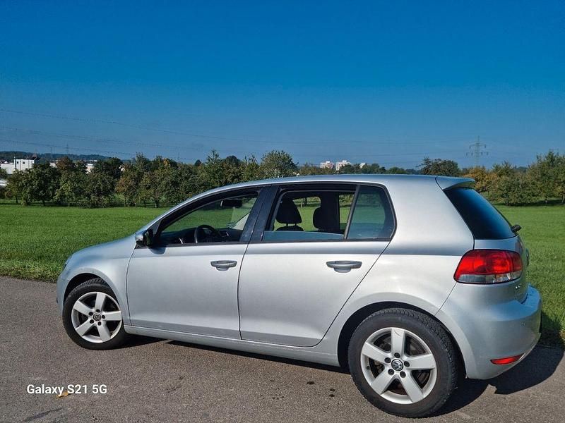 Other Gebraucht 2010 VW Golf VI Comfortline Limousine | 3.590 € (Superpreis) - Bild 1/4