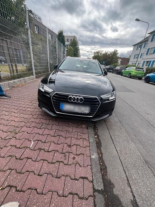 Schwarz Gebraucht 2017 Audi A4 Kombi | 13.000 € (Superpreis) - Bild 1/4