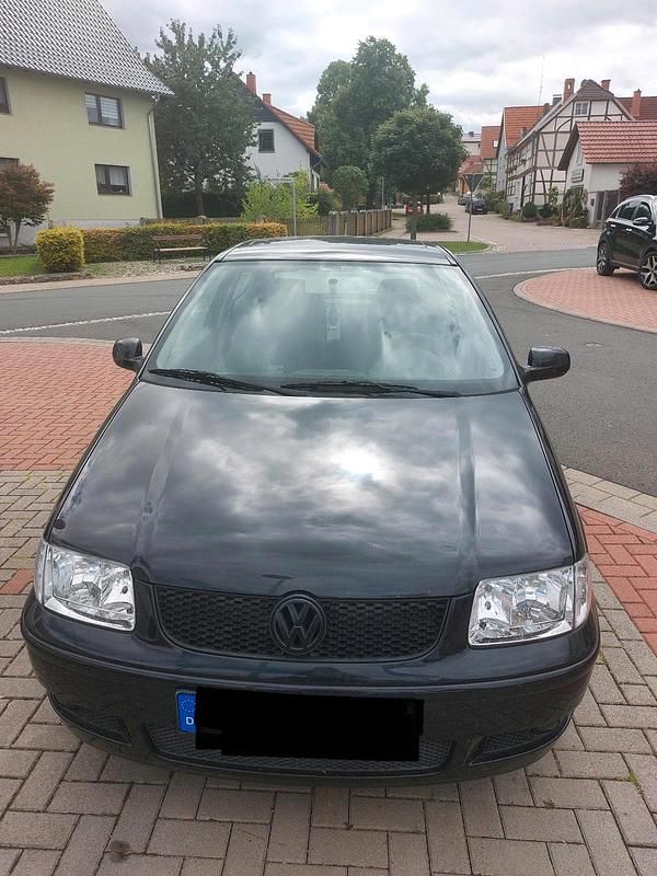 Schwarz Gebraucht 2000 VW Polo Kleinwagen | 600 € (Guter Preis) - Bild 1/4