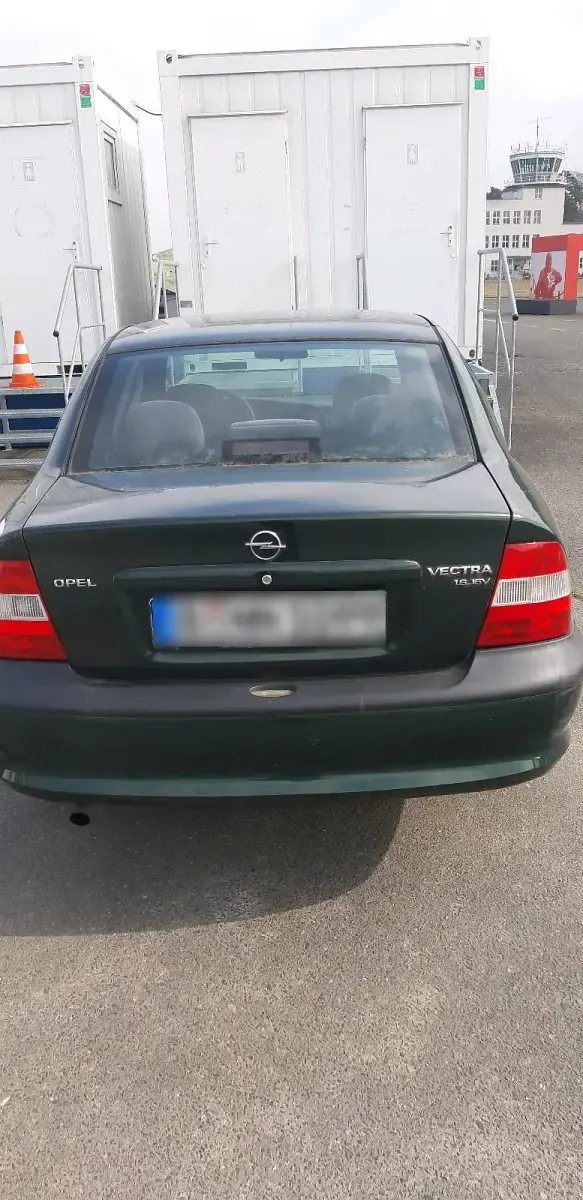 Usata Opel Vectra 100 CV (73 kW) 2000 Verde Berlina