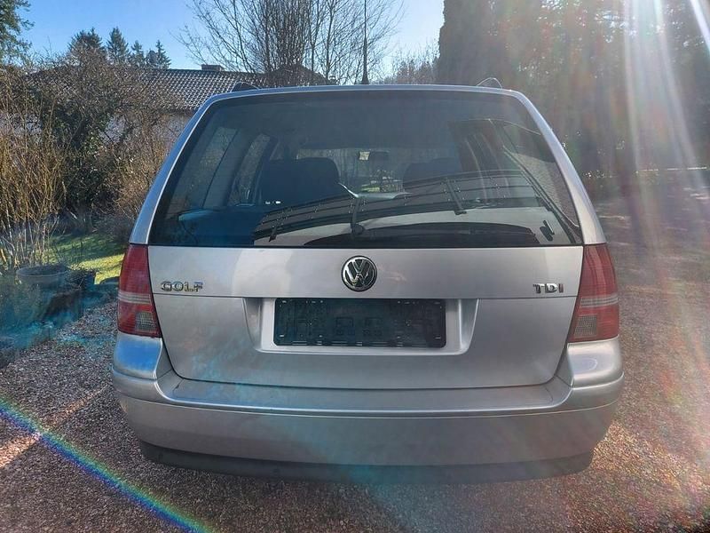 Gebraucht VW Golf IV Pacific 101 PS (74 kW) 2003 Silber Kombi