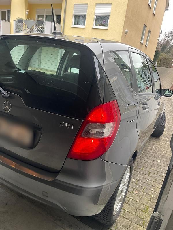 Gebraucht Mercedes A160 82 PS (60 kW) 2009 Grau Kleinwagen