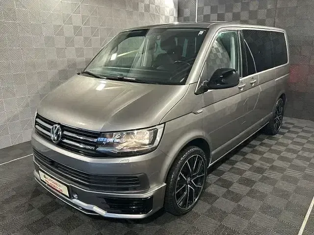 Używany VW Multivan Comfortline 199 KM (146 kW) 2018 Beżowy Minivan
