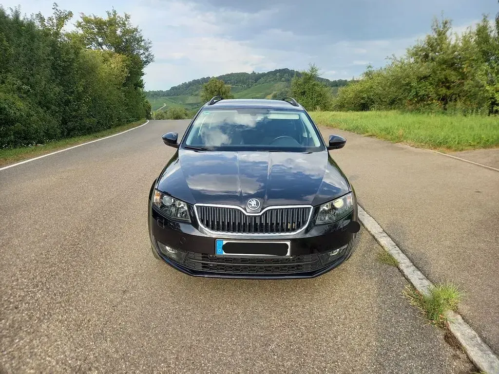 Gebraucht Skoda Octavia 179 PS (131 kW) 2016 Schwarz Kombi