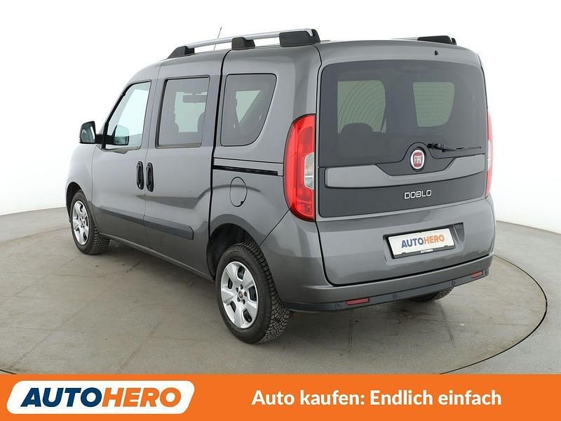 Gebraucht Fiat Doblò Lounge 105 PS (77 kW) 2016 Grau Van / Kleinbus